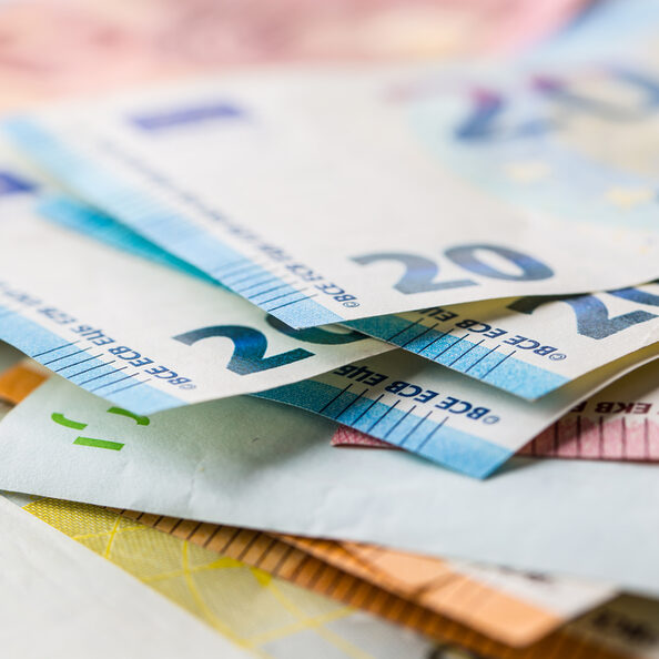 Motivbild Euroscheine [Foto: © weyo - stock.adobe.com]